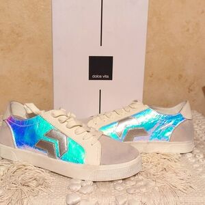 Dolce Vita NIB Zaga Iridescent Sneakers 10